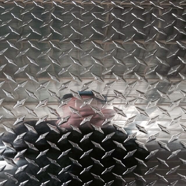thumbnail image 2 of 24x48 Aluminum Diamond Plate Sheet - .063" Thick Brite Finish 3003 Alloy 2 of 4